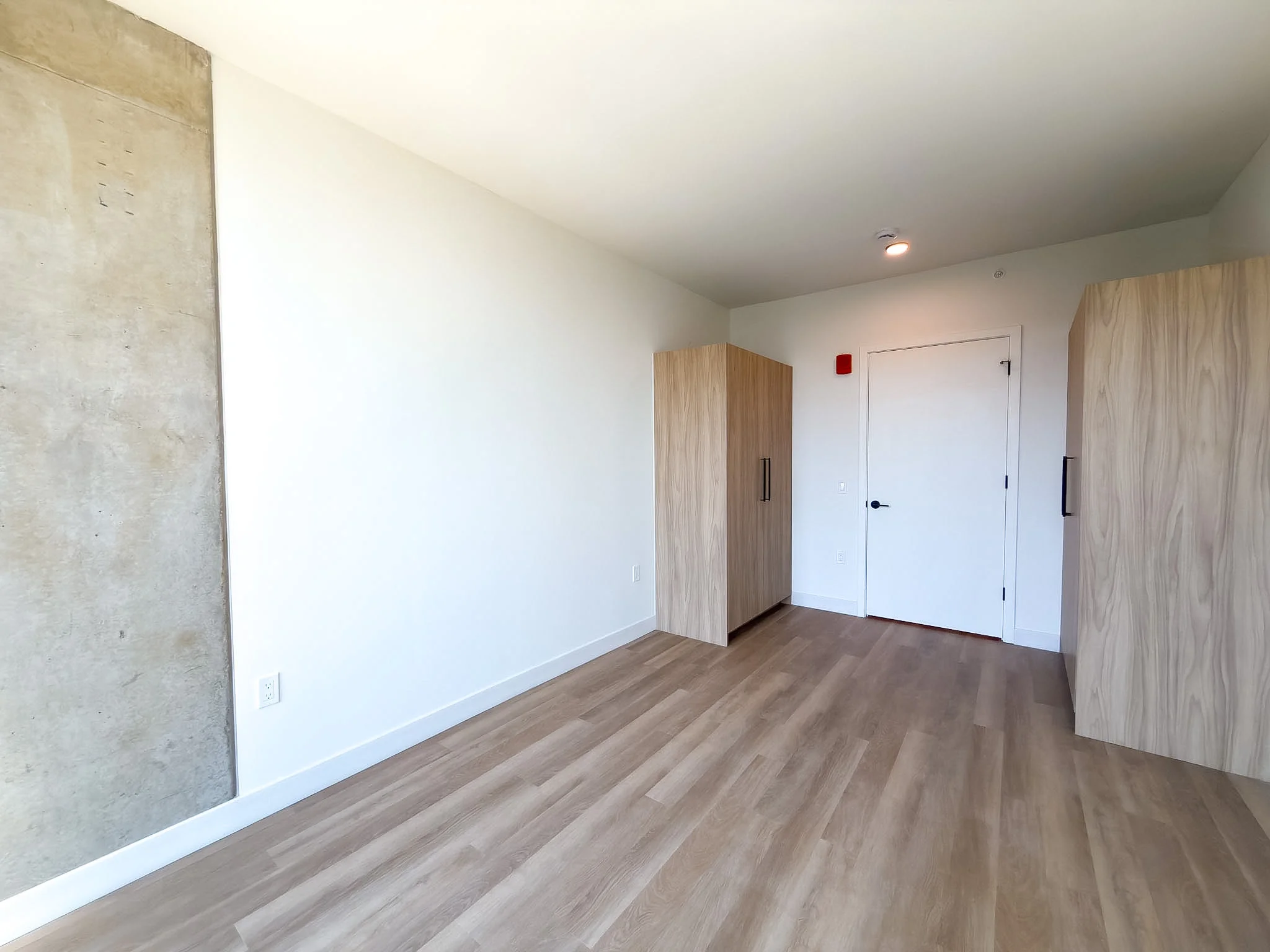 Living area in Medium 1BR - Unit 10, Unit 10 at Stead 220, Fulton Market