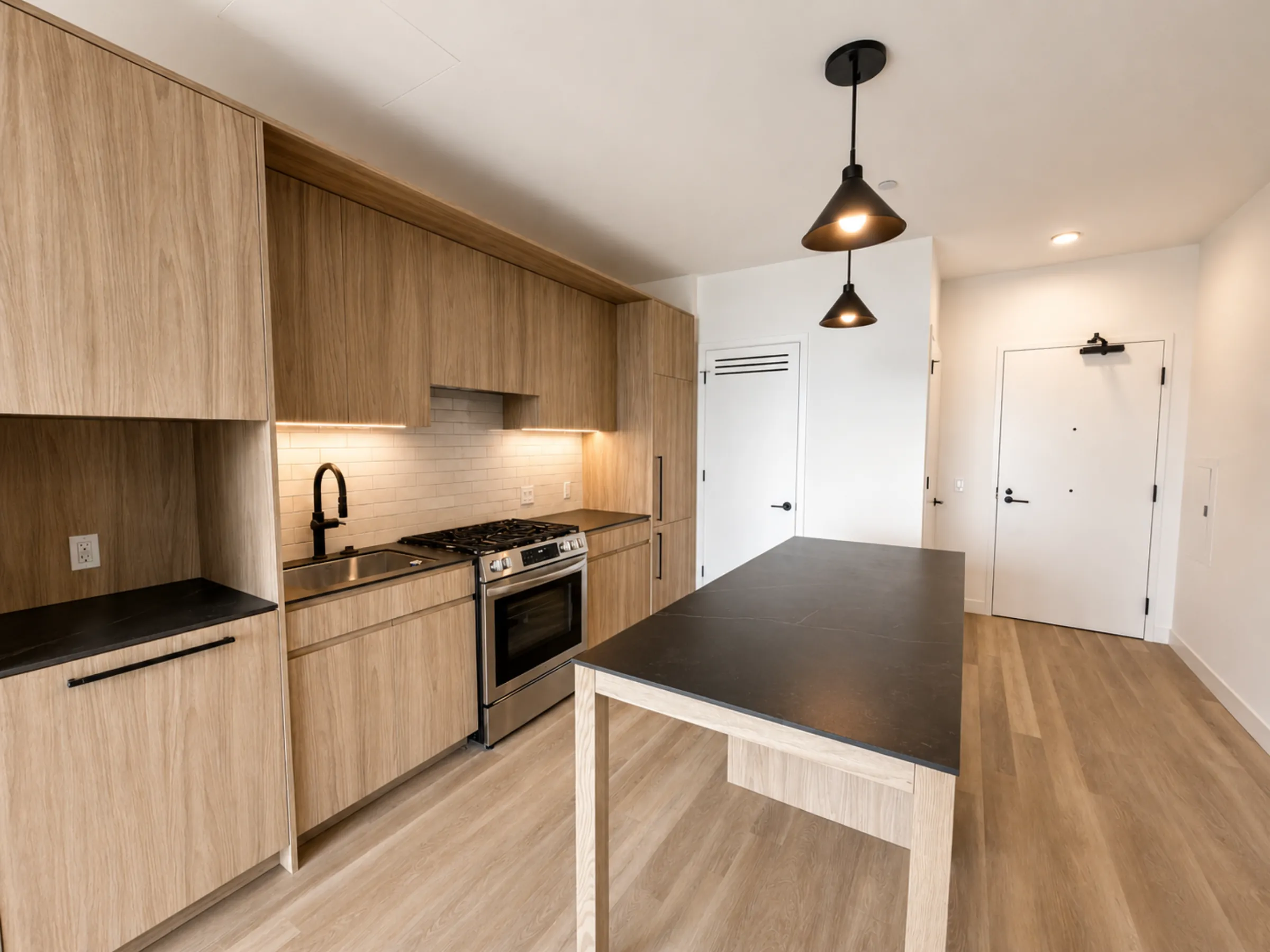 Living area in PH Medium 1BR - Unit 2802, Unit 2802 at Stead 220, Fulton Market