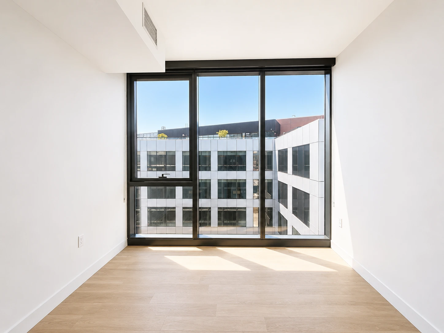 Living area in Medium 1BR - Unit 03, Unit 3 at Stead 220, Fulton Market
