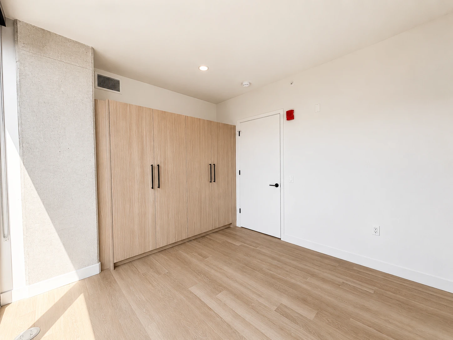 Living area in Medium 1BR - Unit 03, Unit 3 at Stead 220, Fulton Market