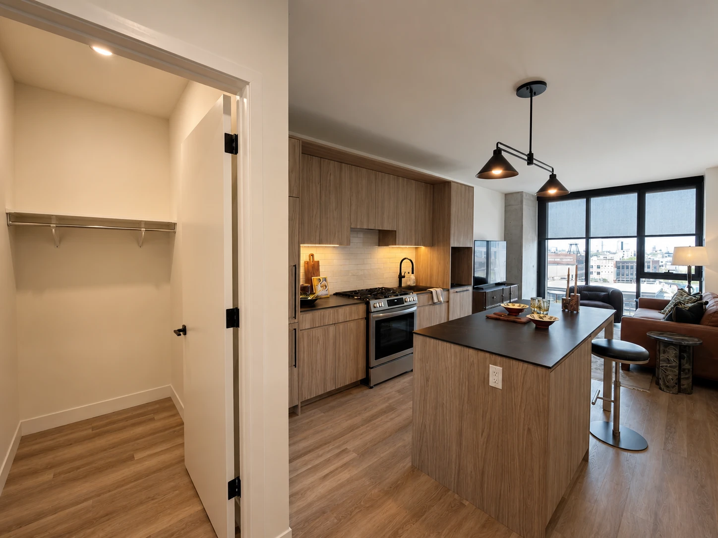 Living area in Medium 1BR - Unit 04, Unit 4 at Stead 220, Fulton Market