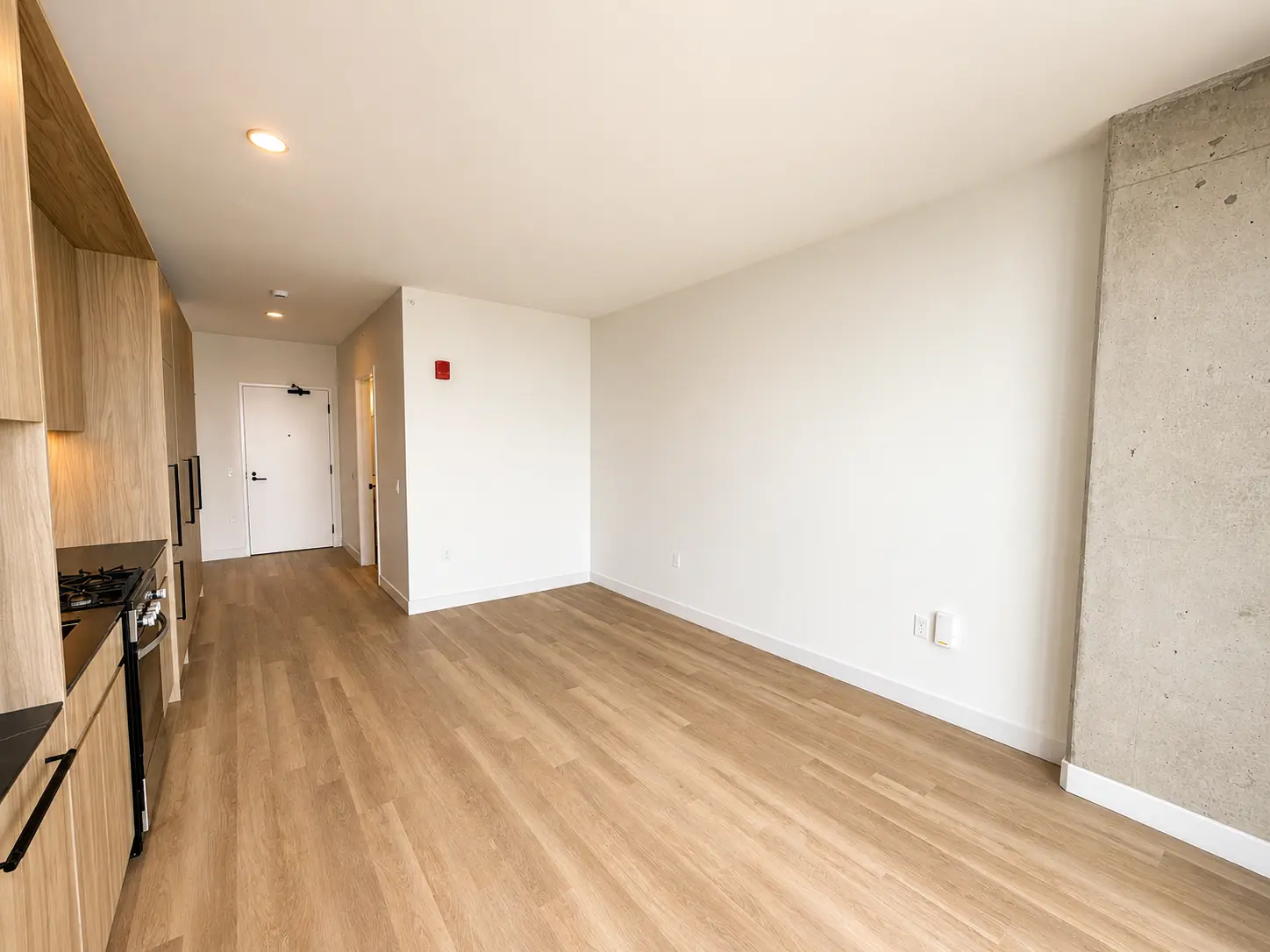Living area in Medium Studio - Unit 05, Unit 5 at Stead 220, Fulton Market