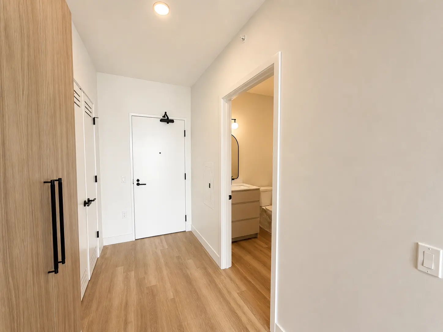 Living area in Medium Studio - Unit 05, Unit 5 at Stead 220, Fulton Market